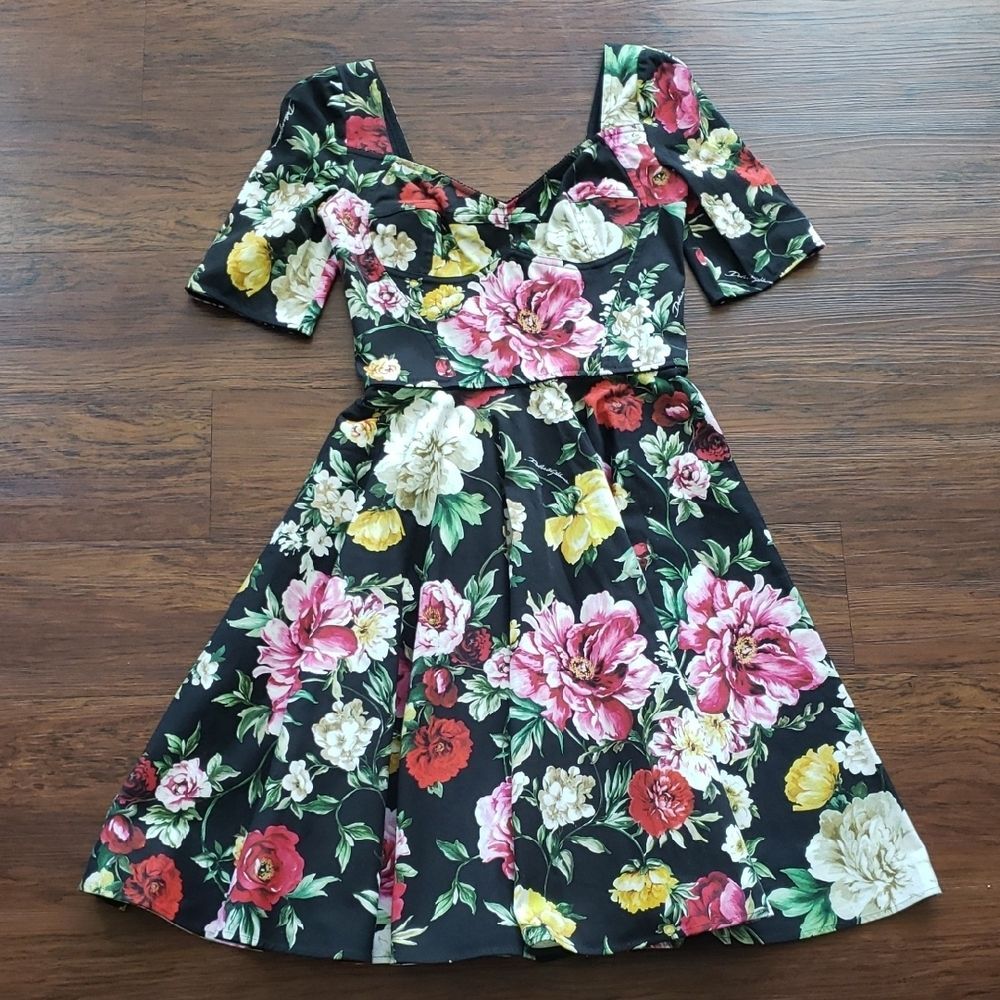 Dolce & Gabbana Floral Dress Size 38 Luxury Old Money Edgy Chic Feminine Bustier